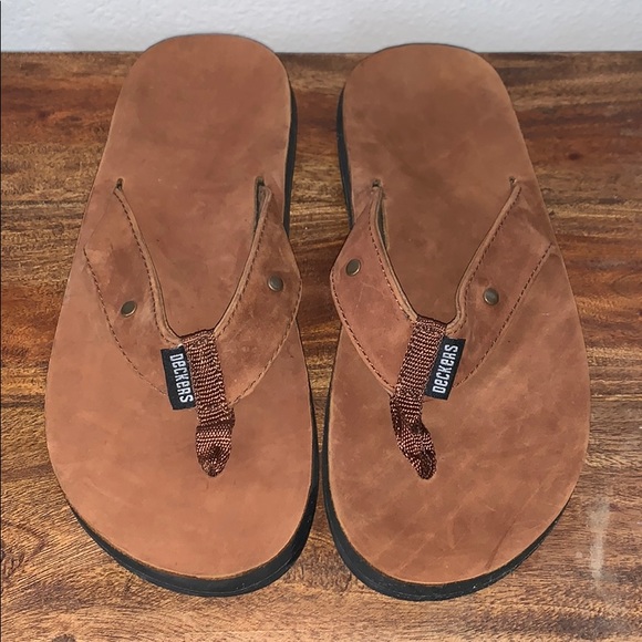 Deckers Brown Leather Sandals 8 - Picture 1 of 6